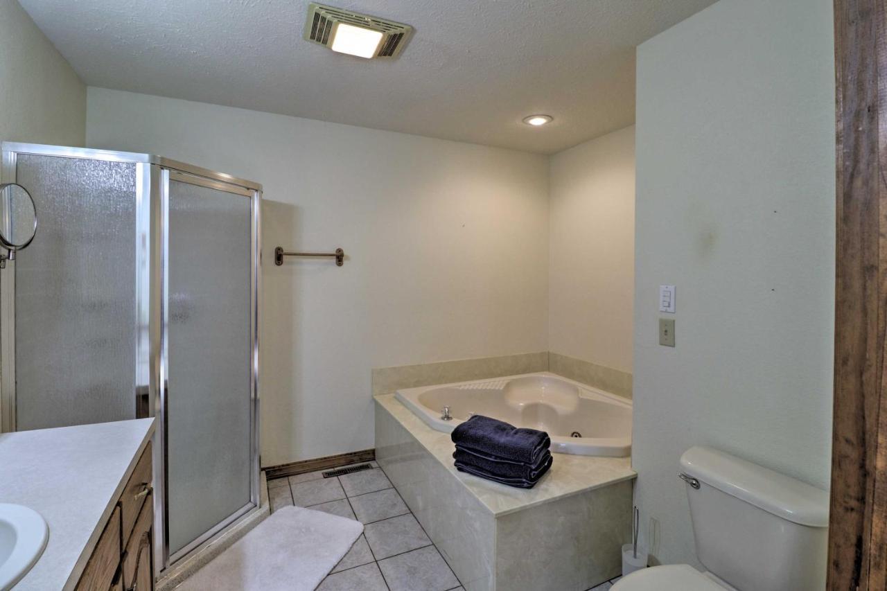 Secluded Marble Falls Family Home With Mtn Views! Ngoại thất bức ảnh